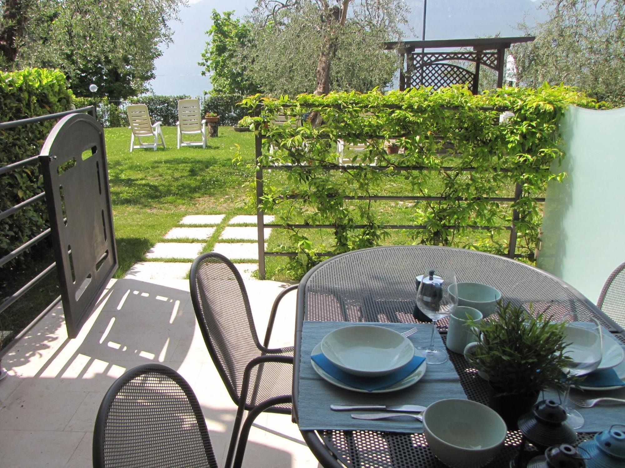Residence Villa Margherita เบรนโซเน ซูล การ์ดา ภายนอก รูปภาพ