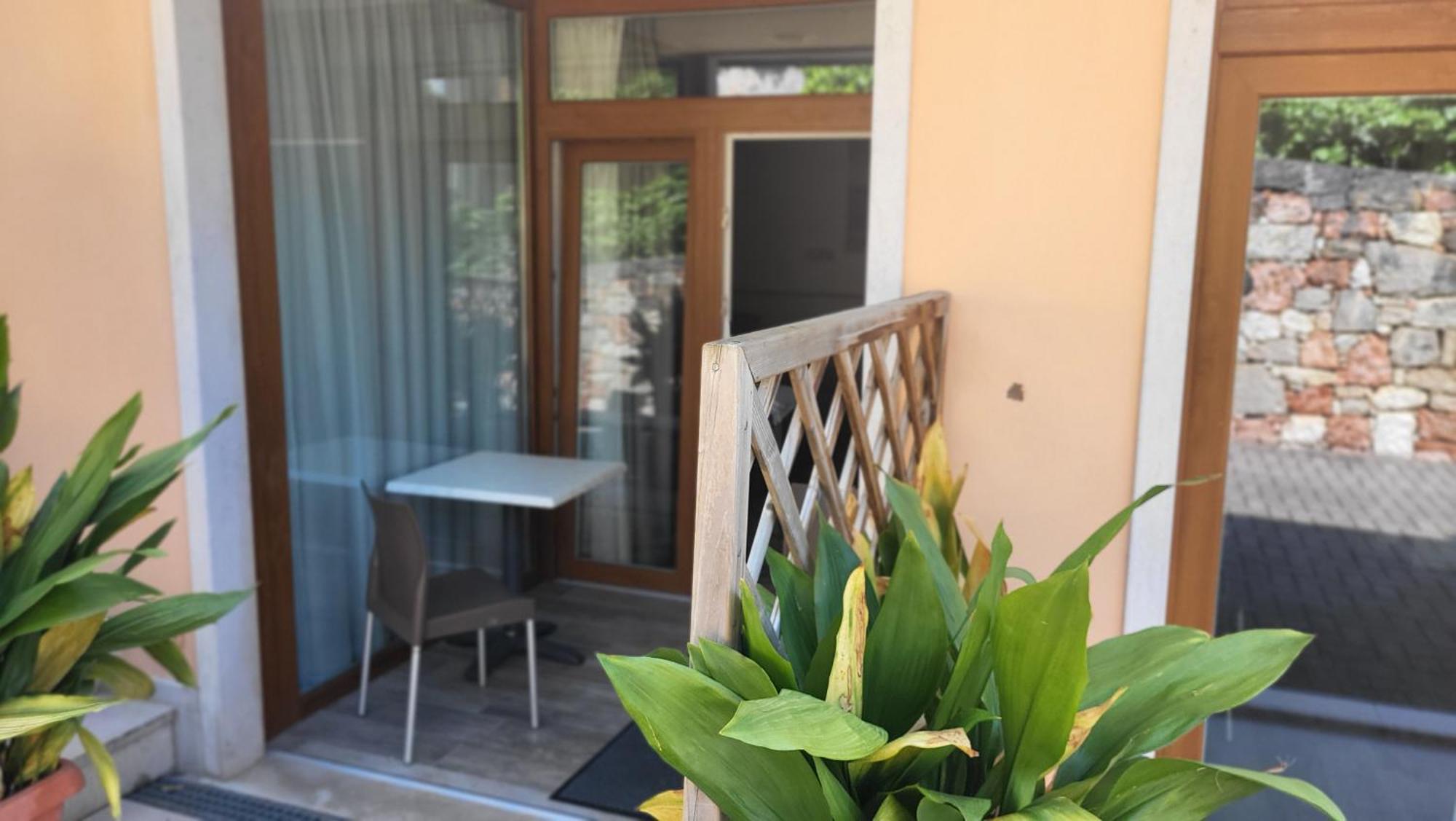 Residence Villa Margherita เบรนโซเน ซูล การ์ดา ภายนอก รูปภาพ